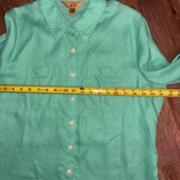 Investments Gold Label • 100% Linen Button Down - Picture 6 of 10